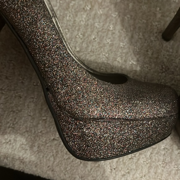 Sparkly heeels - Picture 5 of 6